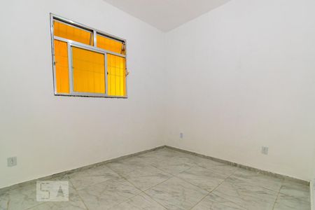 Quarto 2 de casa para alugar com 2 quartos, 60m² em Olaria, Rio de Janeiro