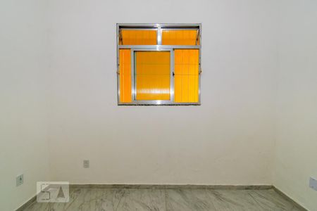 Quarto 2 de casa para alugar com 2 quartos, 60m² em Olaria, Rio de Janeiro