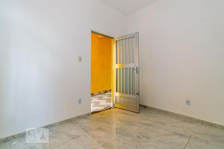 Sala de casa para alugar com 2 quartos, 60m² em Olaria, Rio de Janeiro