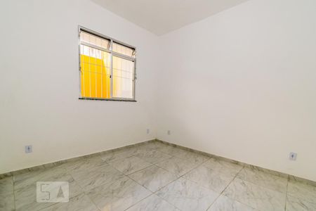 Quarto 1 de casa para alugar com 2 quartos, 60m² em Olaria, Rio de Janeiro