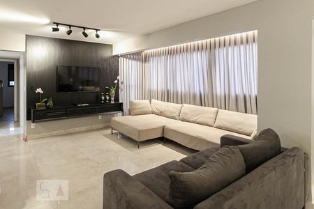 Sala de apartamento à venda com 2 quartos, 123m² em Lourdes, Belo Horizonte