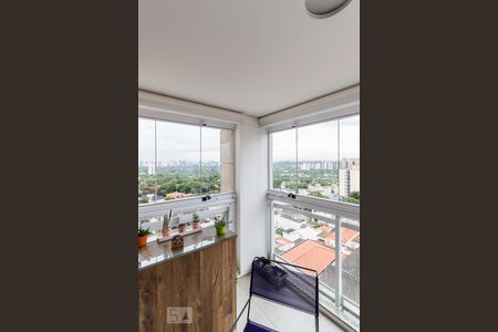 Sacada de apartamento à venda com 1 quarto, 77m² em Alto de Pinheiros, São Paulo