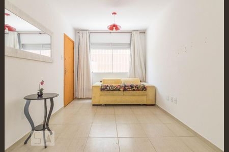 Sala de apartamento para alugar com 2 quartos, 55m² em Pirajá, Belo Horizonte