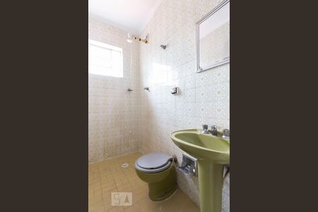 Banheiro  de casa para alugar com 2 quartos, 80m² em Chácara Califórnia, São Paulo