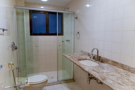 Banheiro Social de apartamento para alugar com 2 quartos, 100m² em Lagoa, Rio de Janeiro