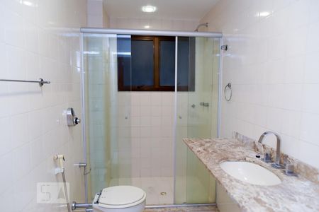 Banheiro Social de apartamento para alugar com 2 quartos, 100m² em Lagoa, Rio de Janeiro