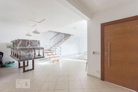 Casa à venda com 258m², 4 quartos e 3 vagasSala