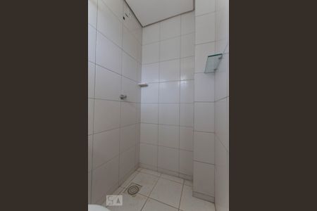 Banheiro de kitnet/studio para alugar com 1 quarto, 37m² em Setor Leste Universitário, Goiânia