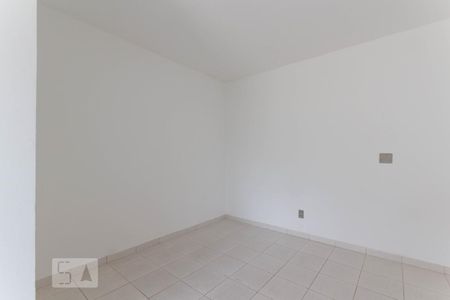 Quarto de kitnet/studio para alugar com 1 quarto, 37m² em Setor Leste Universitário, Goiânia