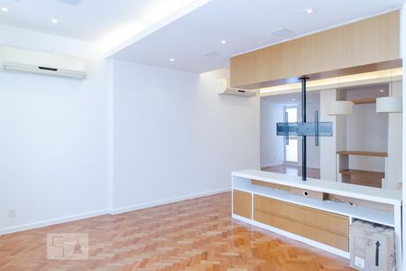Sala de apartamento para alugar com 4 quartos, 183m² em Laranjeiras, Rio de Janeiro