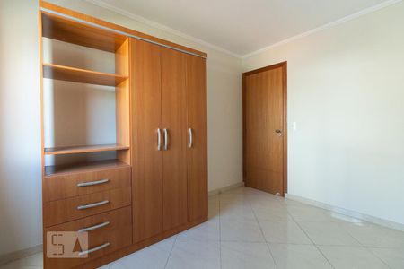 Quarto 1 de apartamento para alugar com 2 quartos, 65m² em Vila Santa Clara, São Paulo