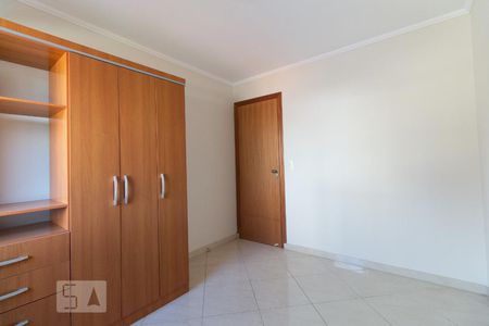 Quarto 1 de apartamento para alugar com 2 quartos, 65m² em Vila Santa Clara, São Paulo