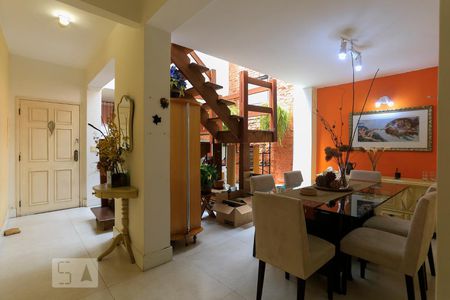 Sala de Jantar de casa à venda com 3 quartos, 190m² em Sumaré, São Paulo