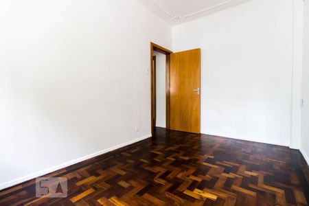 Quarto 1 de apartamento para alugar com 2 quartos, 70m² em Santana, Porto Alegre