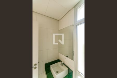 Banheiro de kitnet/studio para alugar com 1 quarto, 50m² em Camaquã, Porto Alegre