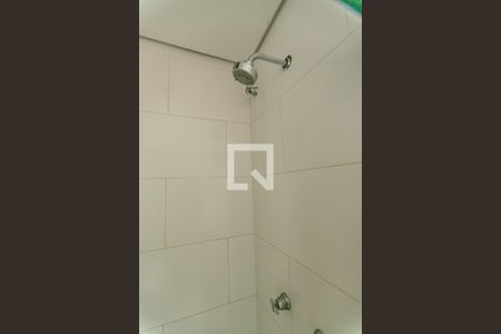 Banheiro de kitnet/studio para alugar com 1 quarto, 50m² em Camaquã, Porto Alegre