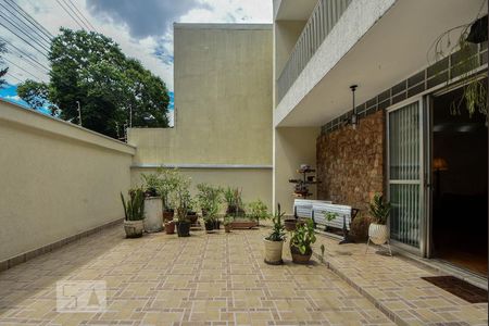 Área Externa de casa para alugar com 3 quartos, 306m² em Brooklin Paulista, São Paulo