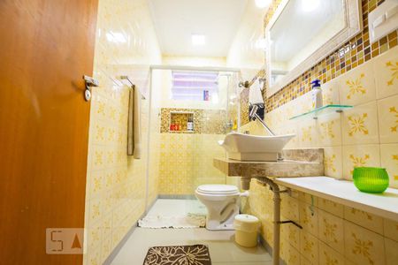 Banheiro de casa à venda com 2 quartos, 150m² em Vila Fachini, São Paulo