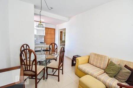 Sala de apartamento para alugar com 1 quarto, 40m² em Itapoã, Belo Horizonte