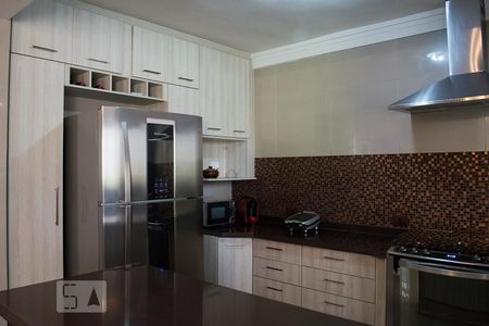 COZINHA de casa para alugar com 5 quartos, 280m² em Jardim Peri, São Paulo