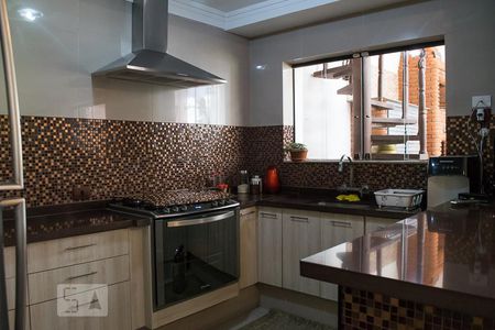 COZINHA de casa para alugar com 5 quartos, 280m² em Jardim Peri, São Paulo