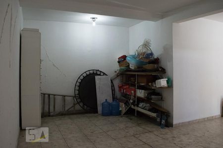 GARAGEM de casa para alugar com 5 quartos, 280m² em Jardim Peri, São Paulo