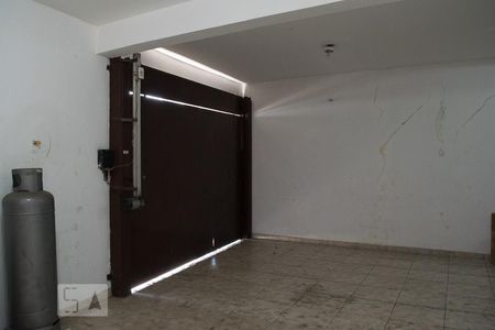 GARAGEM de casa para alugar com 5 quartos, 280m² em Jardim Peri, São Paulo