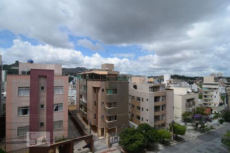 Vista de apartamento à venda com 4 quartos, 154m² em Buritis, Belo Horizonte