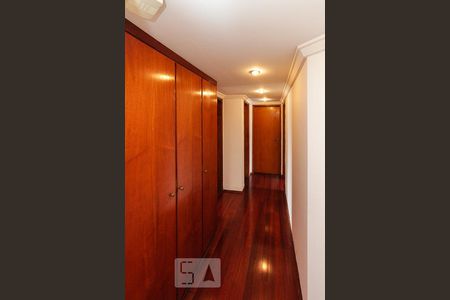 suite de apartamento à venda com 3 quartos, 150m² em Vila Bertioga, São Paulo