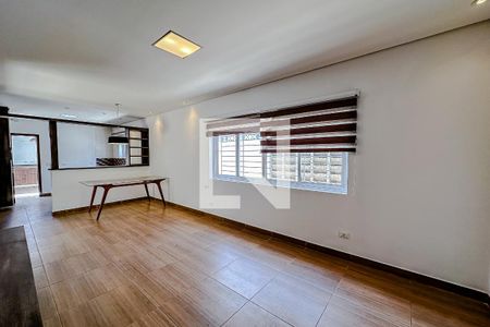 Sala de casa à venda com 3 quartos, 220m² em Vila Dom Pedro I, São Paulo