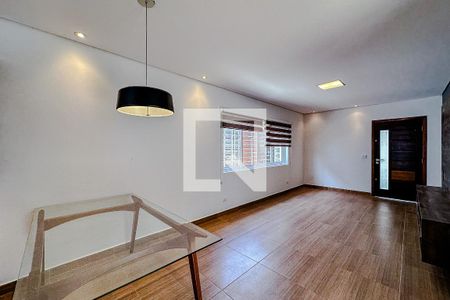 Sala de casa à venda com 3 quartos, 220m² em Vila Dom Pedro I, São Paulo