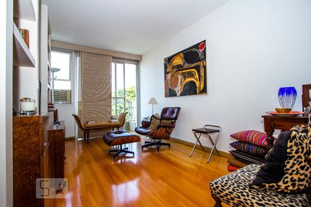 Sala de apartamento à venda com 2 quartos, 95m² em Cosme Velho, Rio de Janeiro