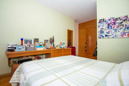 Suíte de apartamento à venda com 2 quartos, 95m² em Cosme Velho, Rio de Janeiro