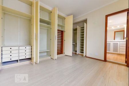 Suíte de apartamento à venda com 3 quartos, 220m² em Perdizes, São Paulo