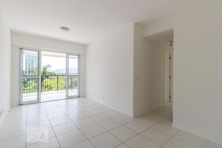 Sala de apartamento à venda com 2 quartos, 75m² em Barra da Tijuca, Rio de Janeiro