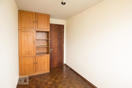 Quarto 1 de apartamento para alugar com 2 quartos, 55m² em Centro, Curitiba