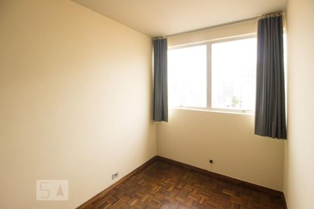 Quarto 1 de apartamento para alugar com 2 quartos, 55m² em Centro, Curitiba