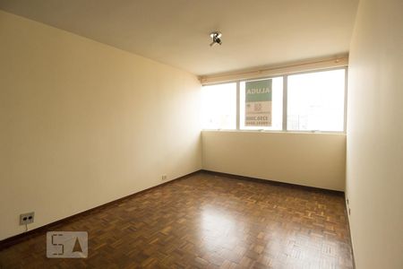 Sala de apartamento para alugar com 2 quartos, 55m² em Centro, Curitiba