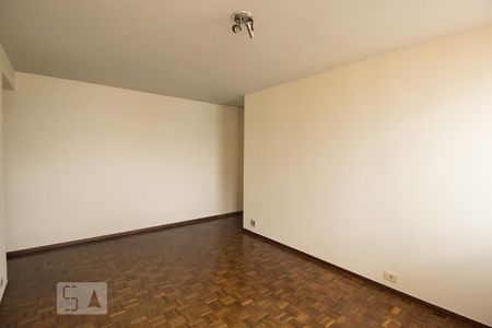 Sala de apartamento para alugar com 2 quartos, 55m² em Centro, Curitiba