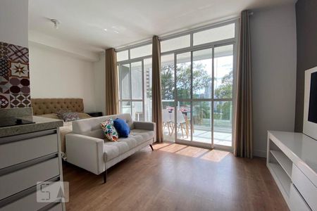 Sala de kitnet/studio para alugar com 1 quarto, 35m² em Real Parque, São Paulo