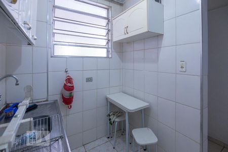 Cozinha de apartamento para alugar com 1 quarto, 33m² em Barra Funda, São Paulo