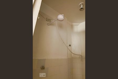 Banheiro de kitnet/studio à venda com 1 quarto, 23m² em Bela Vista, São Paulo