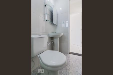 Banheiro de apartamento à venda com 2 quartos, 63m² em Campestre, Santo André