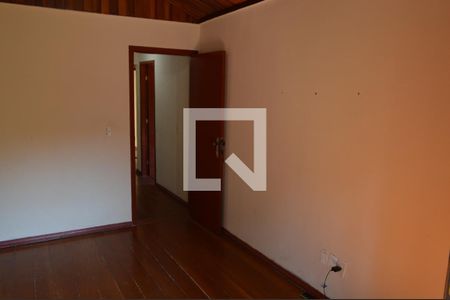 Quarto 1 de casa para alugar com 5 quartos, 330m² em Pechincha, Rio de Janeiro