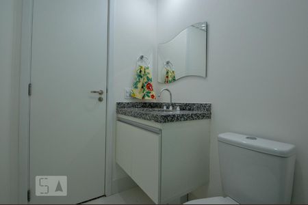 Banheiro de kitnet/studio para alugar com 1 quarto, 26m² em Campos Elíseos, São Paulo