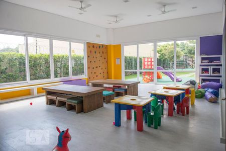 Espaço kids de casa de condomínio à venda com 4 quartos, 202m² em Centro, Canoas