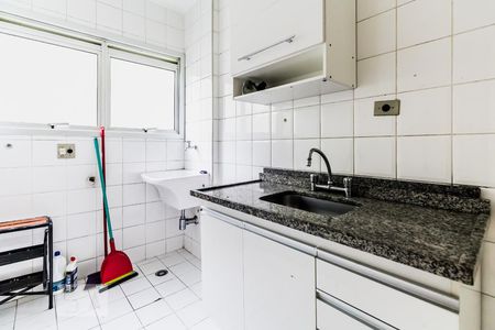 Cozinha de apartamento para alugar com 1 quarto, 35m² em Jardim Paulista, São Paulo