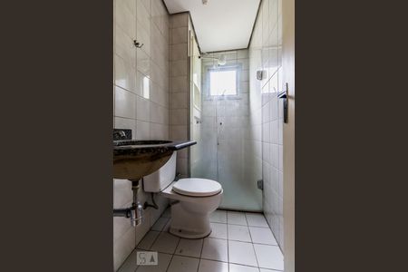 Banheiro de apartamento para alugar com 1 quarto, 35m² em Jardim Paulista, São Paulo