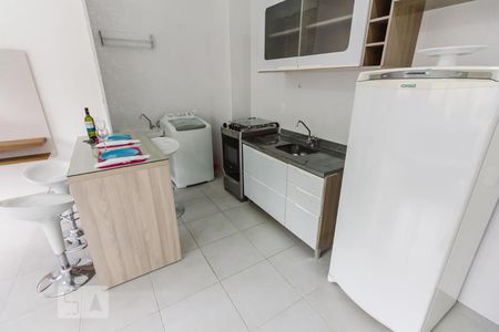 Cozinha de apartamento para alugar com 1 quarto, 40m² em Vila Leopoldina, São Paulo