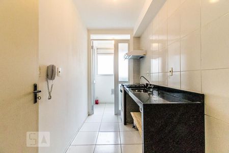 Cozinha de apartamento para alugar com 2 quartos, 45m² em Água Branca, São Paulo